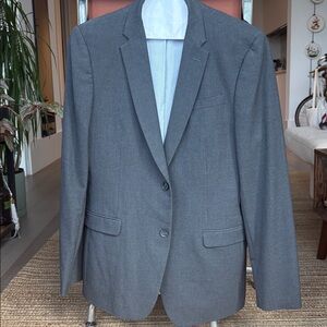 Classic Men’s Charcoal Suit